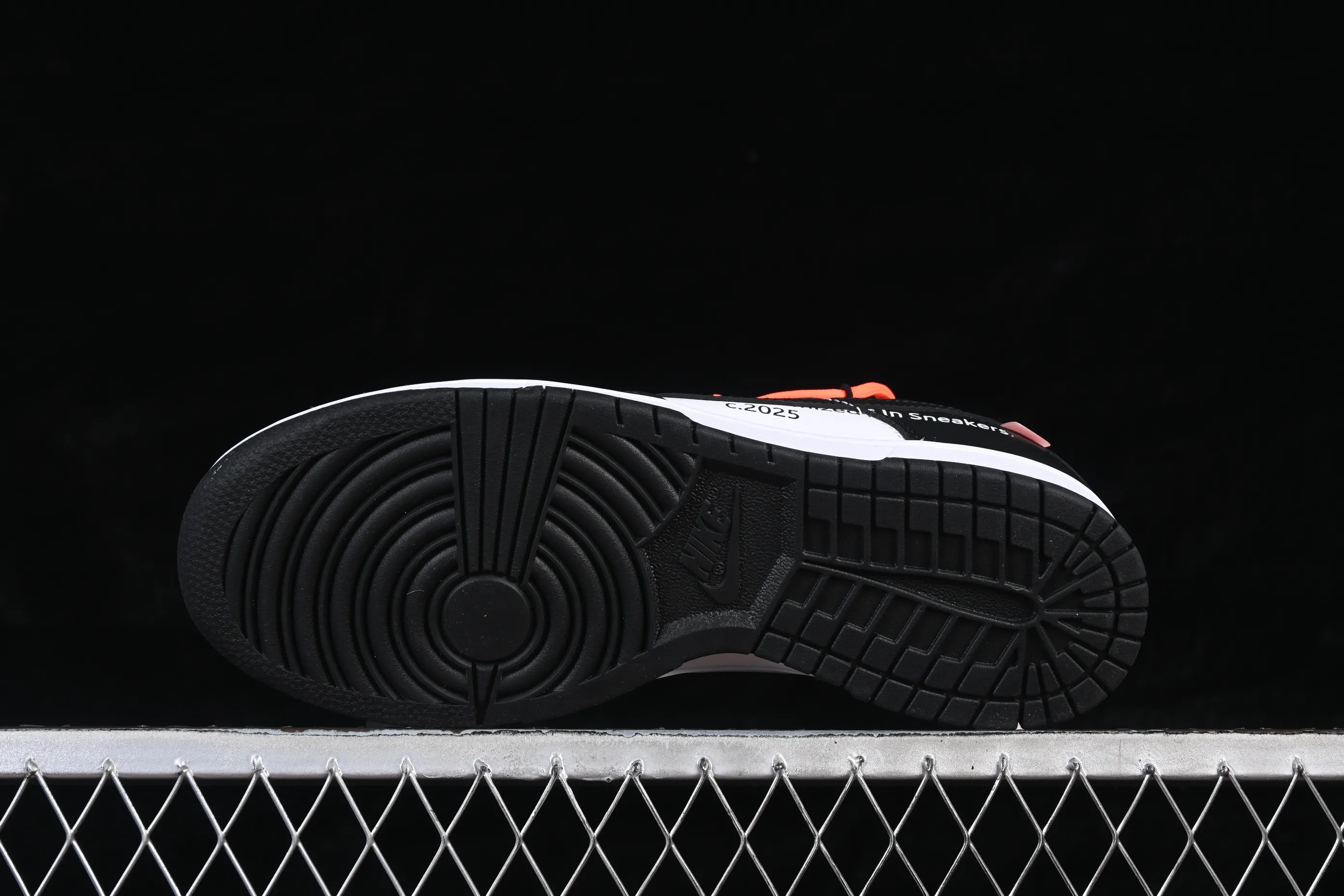 All categories Nk SB Dunk Series Nk SB Dunk Low High-end customized low-top sneakers Nike SB Dunk Low strap customization low-top casual sneakers DD1391-100